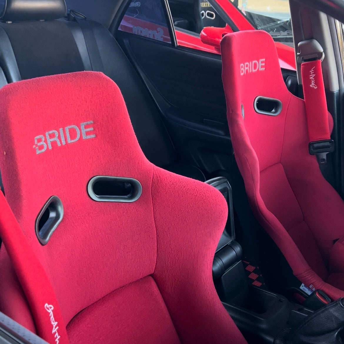 Graffiti Seat Belt Covers [RED]